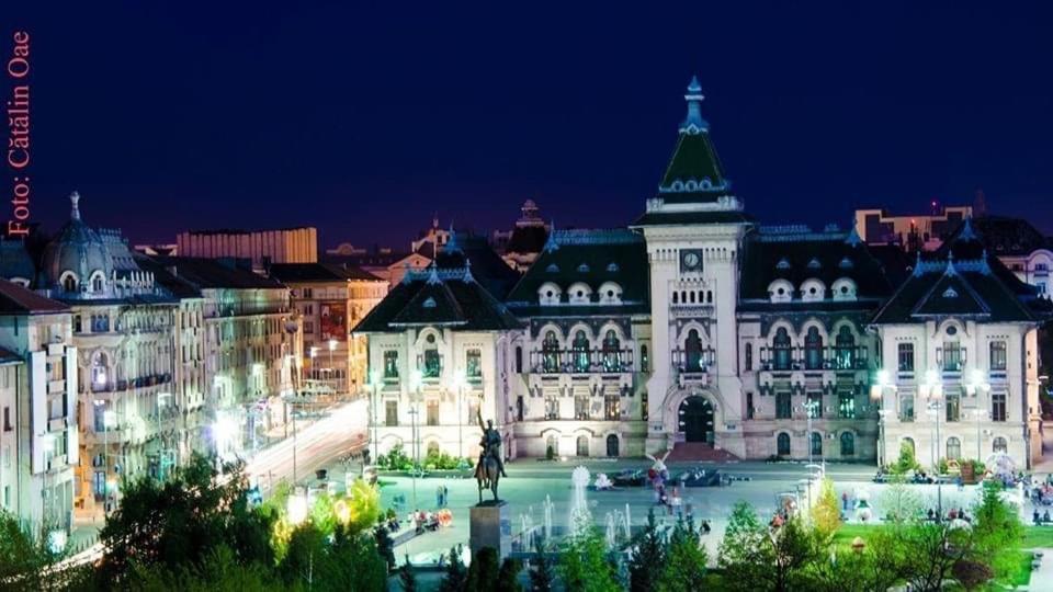 Blue Light Ultracentral Craiova Exterior photo